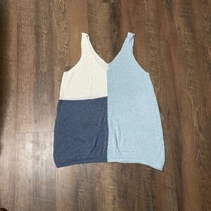 Color Block Sleeveless Top